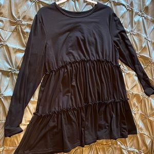 Black long sleeve Swing Tunic size 1X.